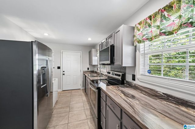 885 75TH STREET S, Birmingham, AL 35206