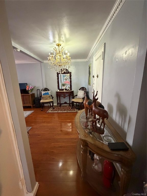 325 E 201 Street 5 G, Bronx, NY 10458 — photo 3