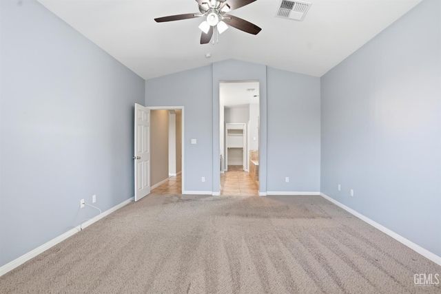 10300 Silverthorne Drive, Bakersfield, CA 93314