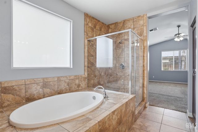 10300 Silverthorne Drive, Bakersfield, CA 93314