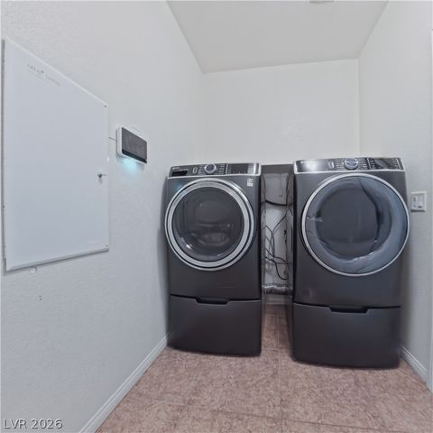 354 Shimmering Moon Street, Henderson, NV 89015