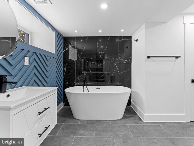 612 S 51ST ST, Philadelphia, PA 19143