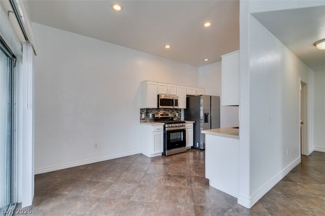 3364 Indian Shadow Street 101, Las Vegas, NV 89129