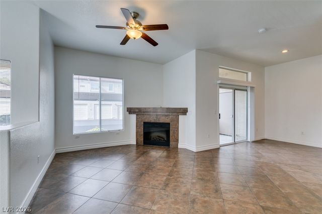 3364 Indian Shadow Street 101, Las Vegas, NV 89129