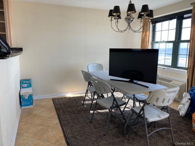 26 W Broadway 604, Long Beach, NY 11561