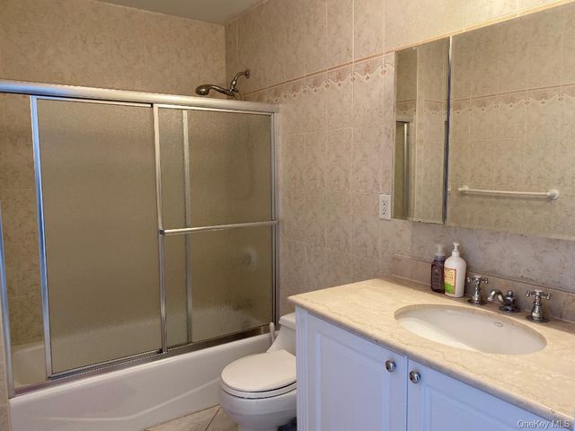 26 W Broadway 604, Long Beach, NY 11561