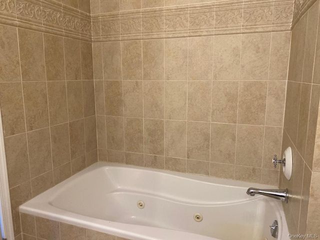 26 W Broadway 604, Long Beach, NY 11561