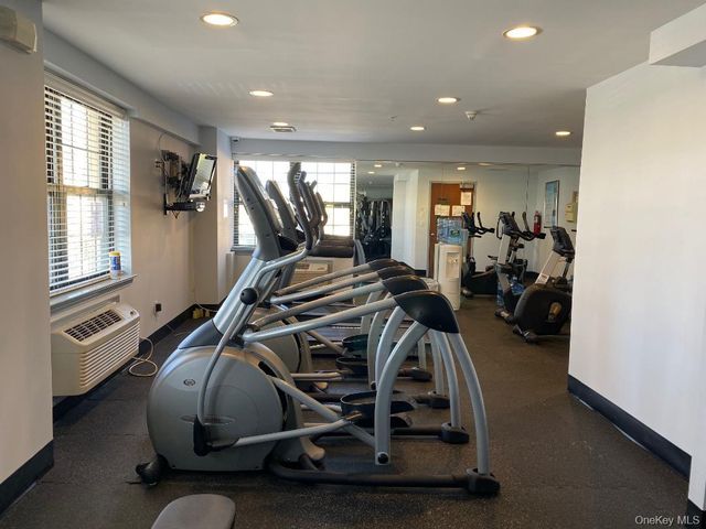 26 W Broadway 604, Long Beach, NY 11561