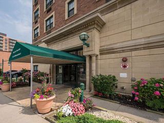 26 W Broadway 604, Long Beach, NY 11561