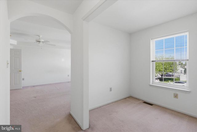 20 CRIMSON DR, Norristown, PA 19401