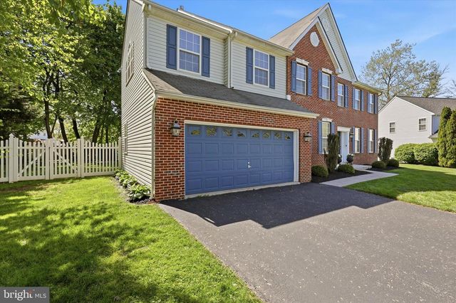 20 CRIMSON DR, Norristown, PA 19401