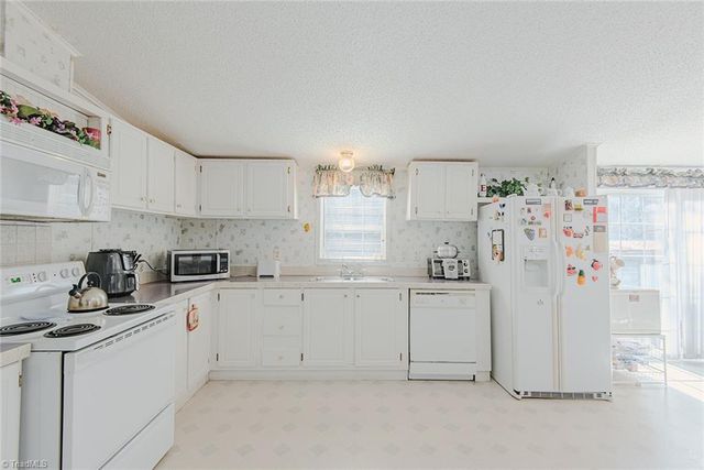 3290 Northwest Trace, Elon, NC 27244