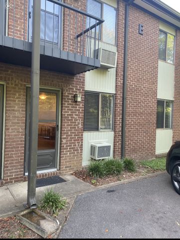 2134 Fairfax Ave Apt E4, Nashville, TN 37212