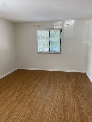 2134 Fairfax Ave Apt E4, Nashville, TN 37212