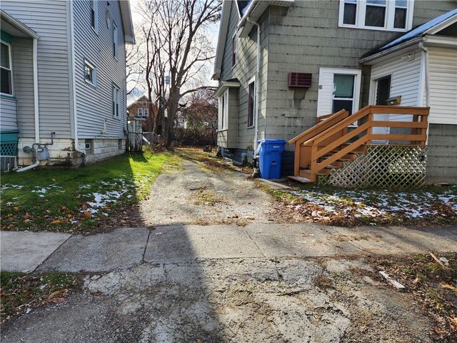 35 Bleile Ter, Rochester, NY 14621