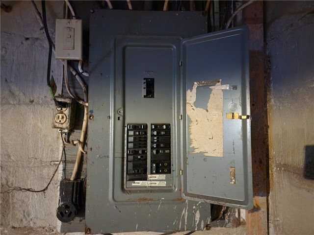 35 Bleile Ter, Rochester, NY 14621