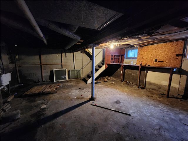 35 Bleile Ter, Rochester, NY 14621