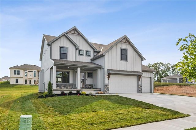 1985 Longview Drive, Liberty, MO 64068