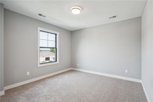 1985 Longview Drive, Liberty, MO 64068