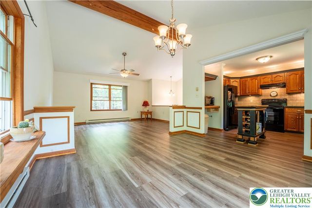 2726 Oak Lane, Chestnuthill Twp, PA 18353
