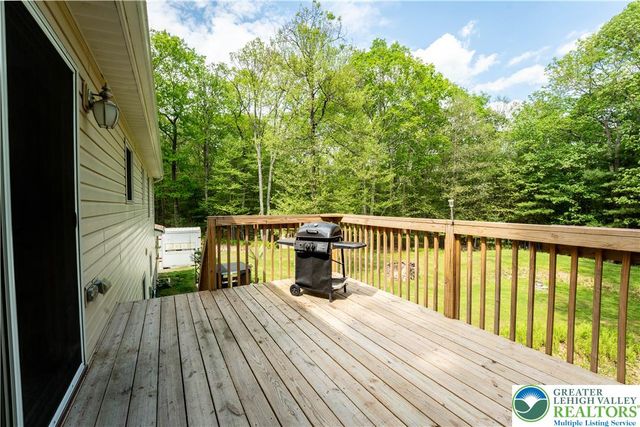 2726 Oak Lane, Chestnuthill Twp, PA 18353