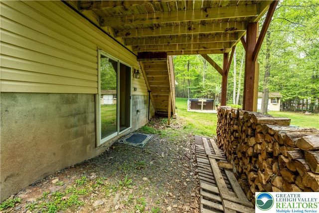 2726 Oak Lane, Chestnuthill Twp, PA 18353
