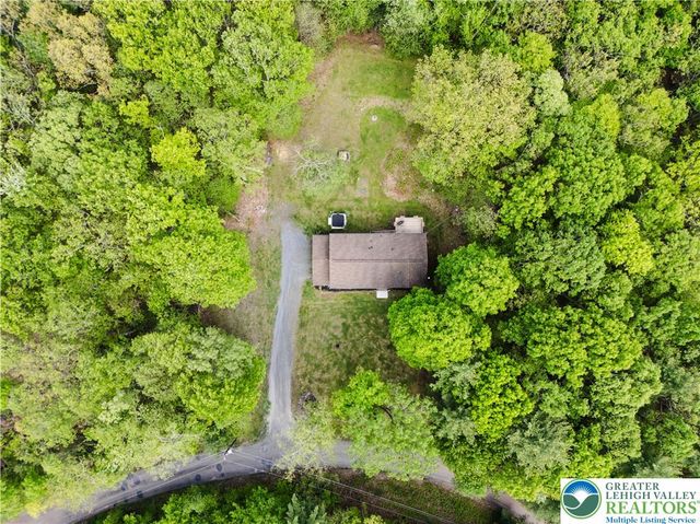 2726 Oak Lane, Chestnuthill Twp, PA 18353