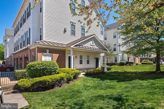 6817 SABBARTON PL, Gainesville, VA 20155