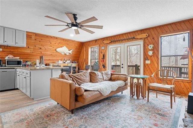 12244 Cherokee, Northport, AL 35475