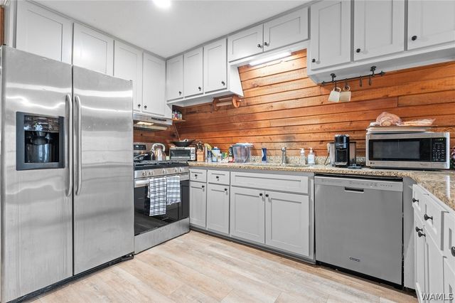 12244 Cherokee, Northport, AL 35475