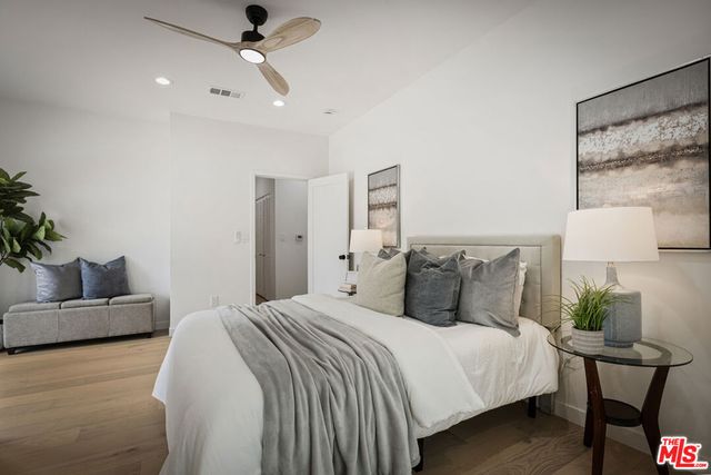 2025 West Boulevard, Los Angeles, CA 90016