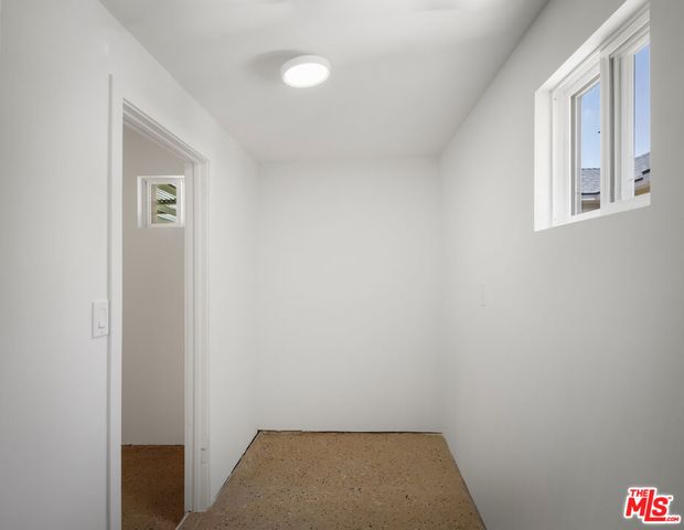 2025 West Boulevard, Los Angeles, CA 90016