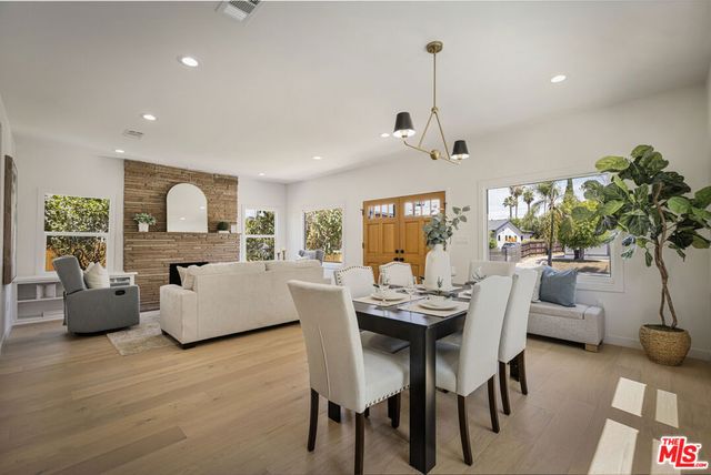 2025 West Boulevard, Los Angeles, CA 90016