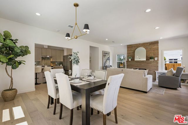 2025 West Boulevard, Los Angeles, CA 90016