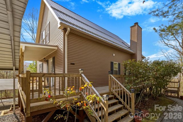 1489 Round Mountain Road, Brevard, NC 28712