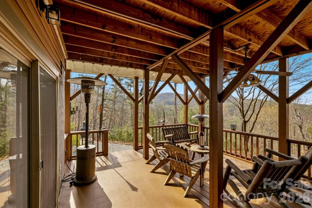 1489 Round Mountain Road, Brevard, NC 28712