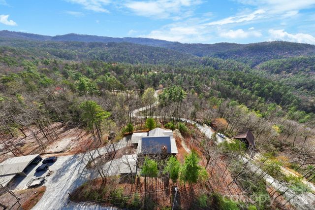 1489 Round Mountain Road, Brevard, NC 28712