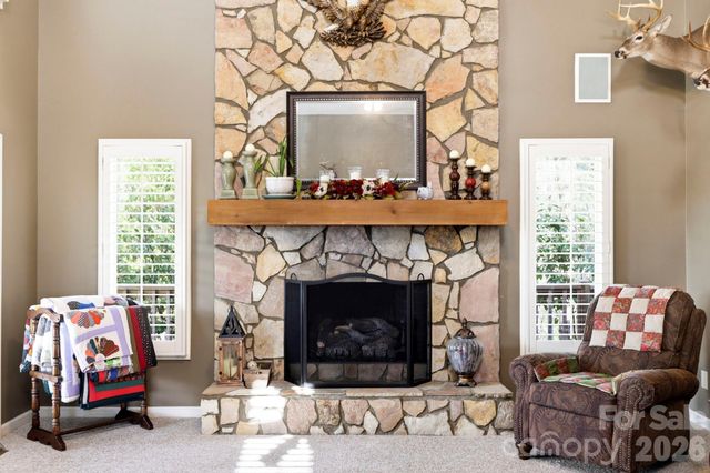 1489 Round Mountain Road, Brevard, NC 28712