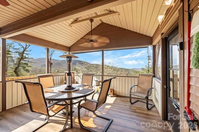 1489 Round Mountain Road, Brevard, NC 28712