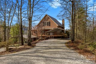 1489 Round Mountain Road, Brevard, NC 28712