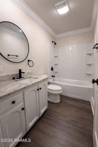 112 Thorn Drive, Youngsville, LA 70592