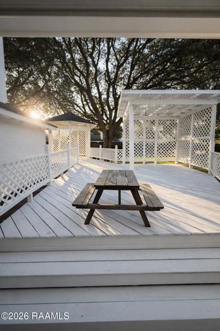 112 Thorn Drive, Youngsville, LA 70592