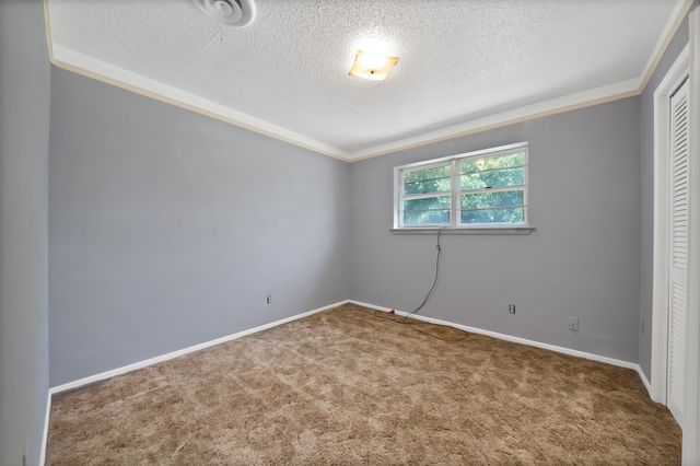 305 W Bethesda Road, Burleson, TX 76028