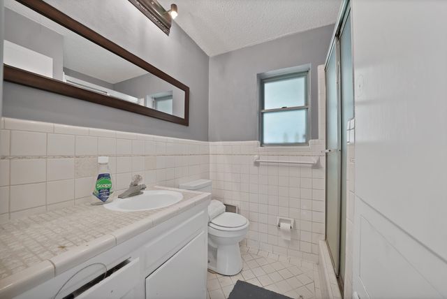 305 W Bethesda Road, Burleson, TX 76028