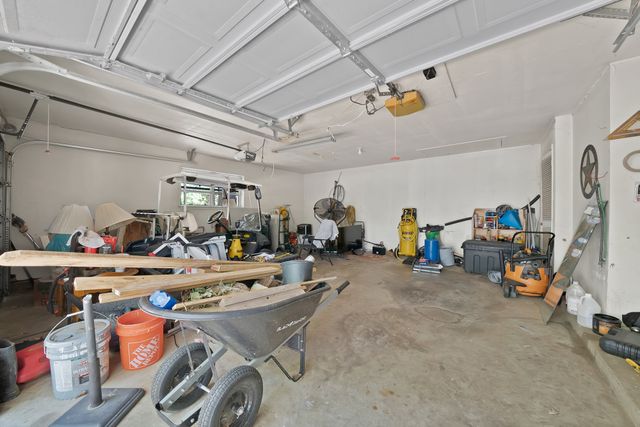 305 W Bethesda Road, Burleson, TX 76028