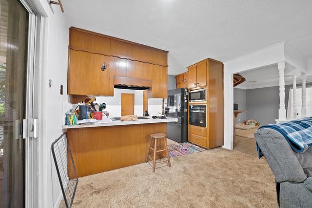 305 W Bethesda Road, Burleson, TX 76028