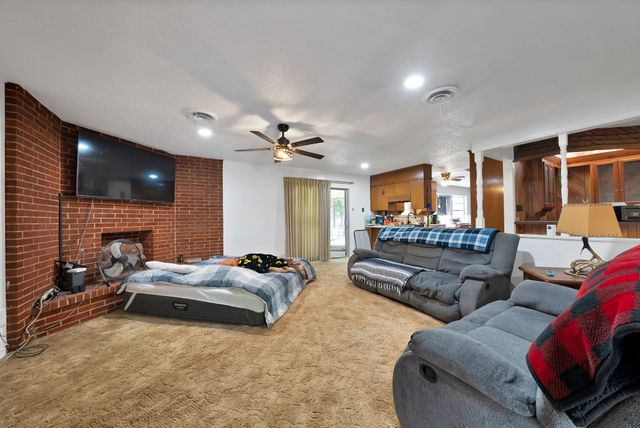 305 W Bethesda Road, Burleson, TX 76028