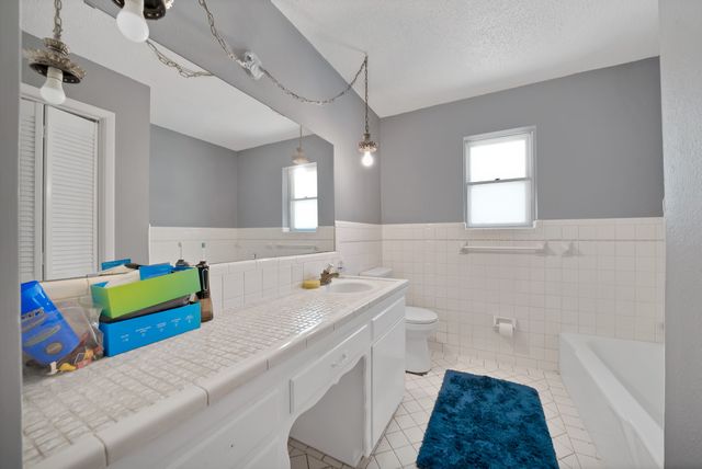 305 W Bethesda Road, Burleson, TX 76028