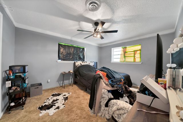 305 W Bethesda Road, Burleson, TX 76028