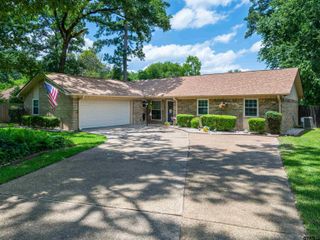 4922 Leaning Oaks Drive, Flint, TX 75762